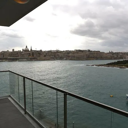 Red Malta - Tigne Point Sea View * Sliema