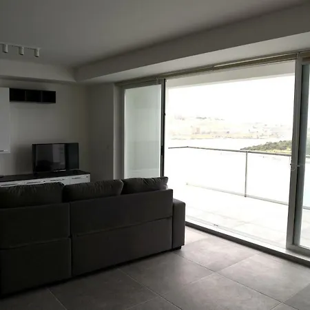 Red Malta - Tigne Point Sea View *