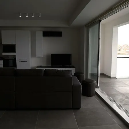 Red Malta - Tigne Point Sea View *