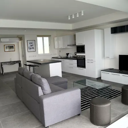 Apartment Red Malta - Tigne Point Sea View Sliema